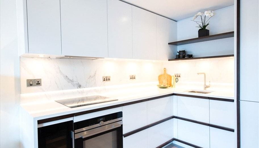1 bedroom flat, Edgware Road, London W2 - Available