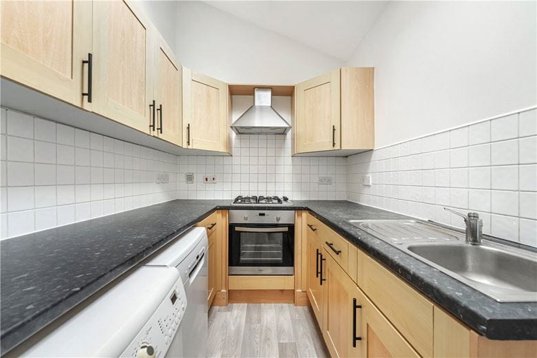 2 bedroom flat, Upper Addison Gardens, Holland Park W14 - Let Agreed