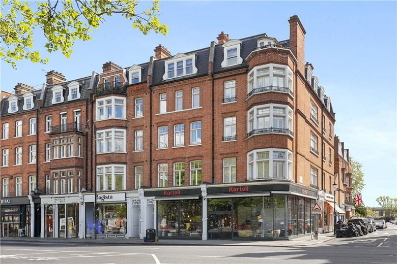 1 bedroom flat, Brompton Road, Knightsbridge SW3 - Available