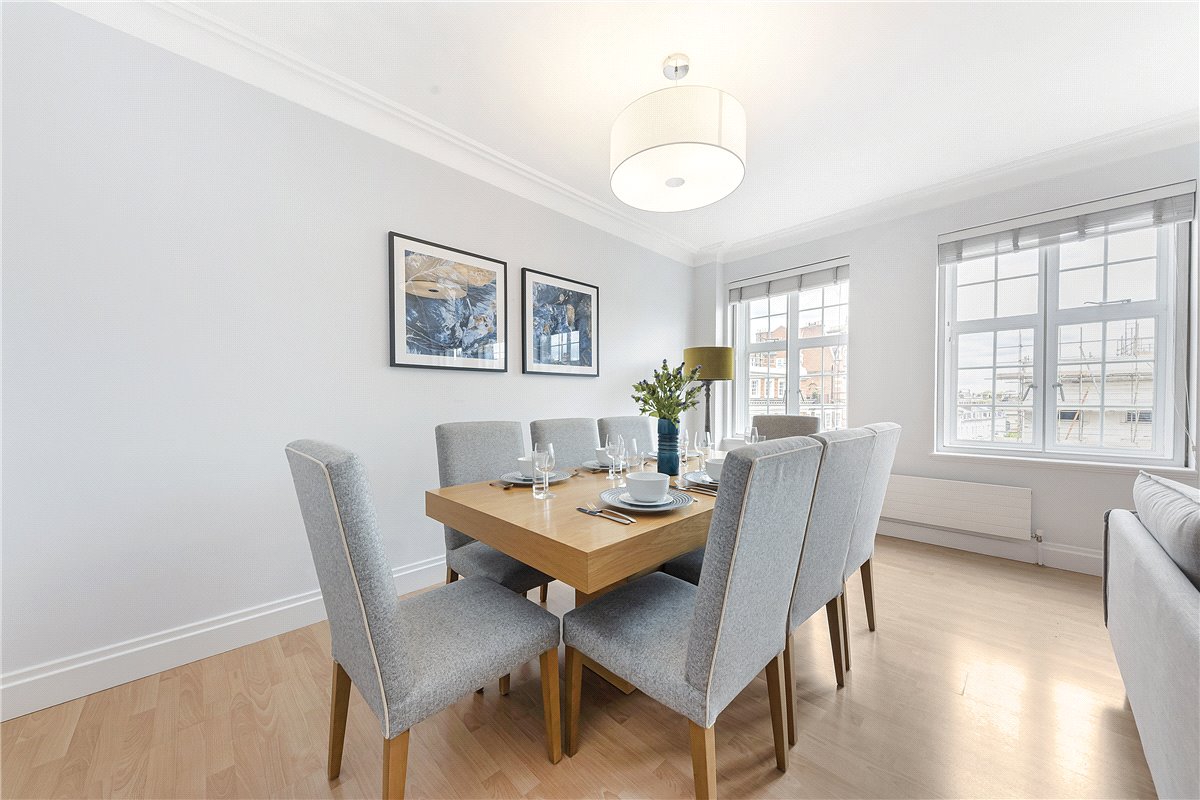 3 bedroom flat, Stafford Court, Kensington High Street W8 - Available