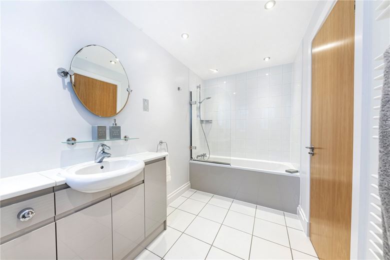 3 bedroom flat, Stafford Court, Kensington High Street W8 - Available