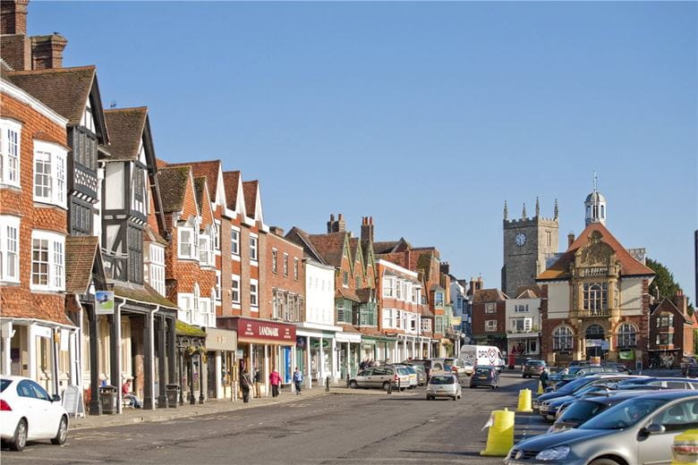 1 bedroom flat, High Street, Marlborough SN8 - Let Agreed