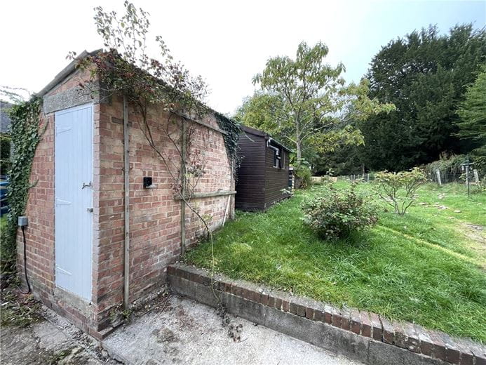 3 bedroom cottage, Milton Lilbourne, Pewsey SN9