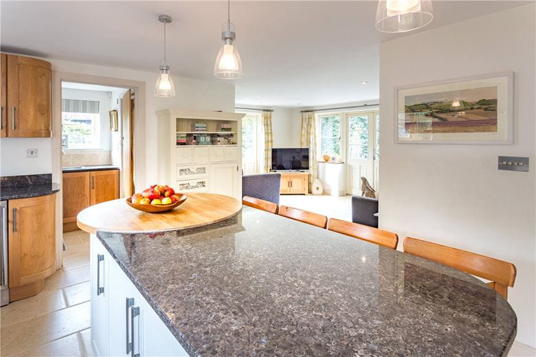 4 bedroom house, Manningford Abbots, Pewsey SN9 - Available