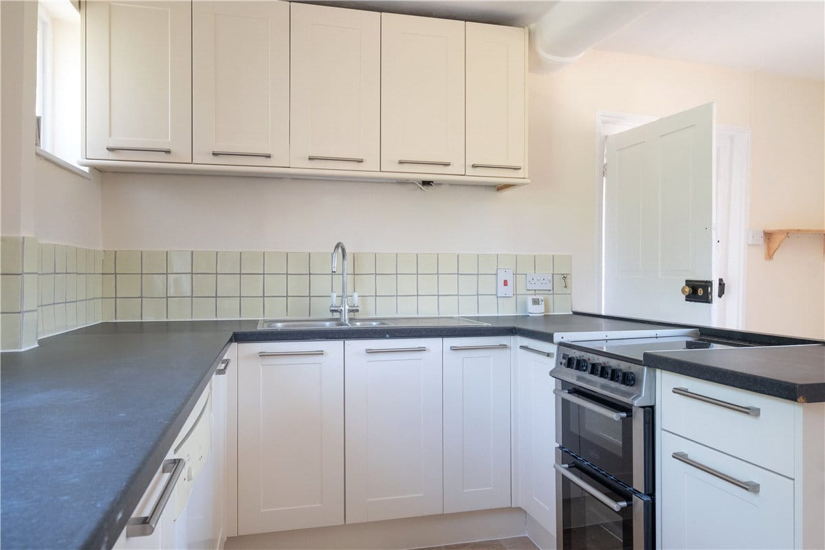 3 bedroom cottage, Church Road, Manningford Bruce SN9 - Available