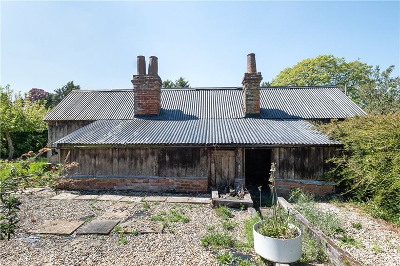 3 bedroom cottage, Church Road, Manningford Bruce SN9 - Available