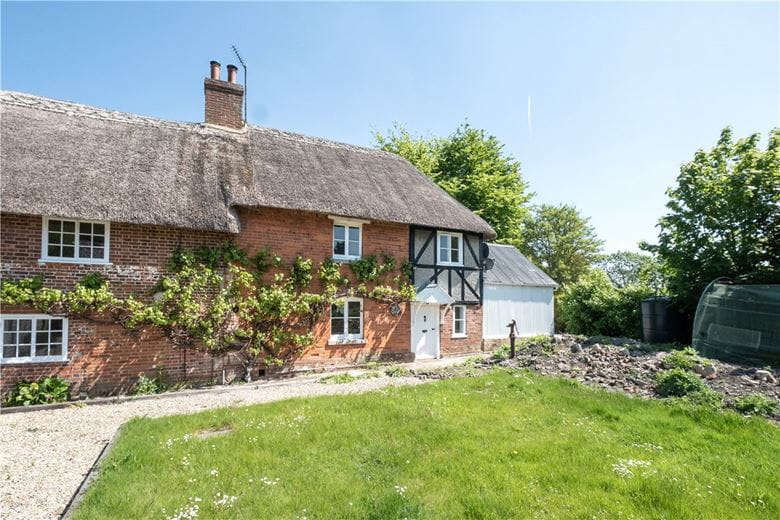 3 bedroom cottage, Church Road, Manningford Bruce SN9 - Available