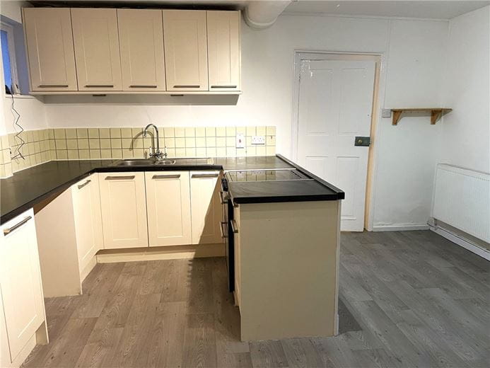 3 bedroom cottage, Church Road, Manningford Bruce SN9 - Available