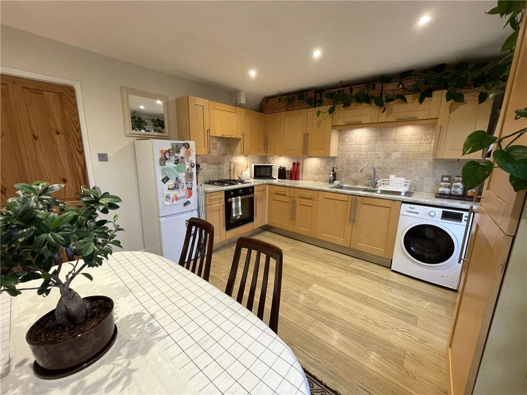 2 bedroom house, Aubrey Close, Marlborough SN8 - Available