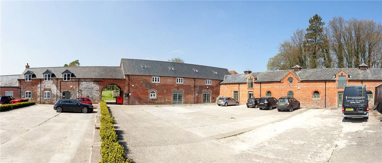  bedroom , Standen, Hungerford RG17 - Available