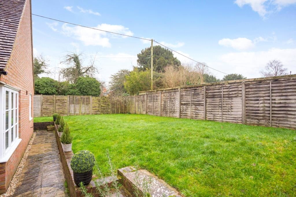 3 bedroom house, Pewsey Road, Upavon SN9