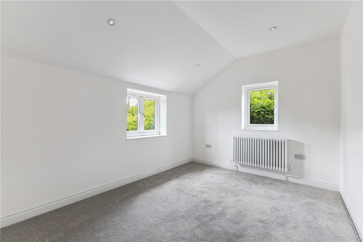 4 bedroom house, High Street, Burbage SN8 - Available