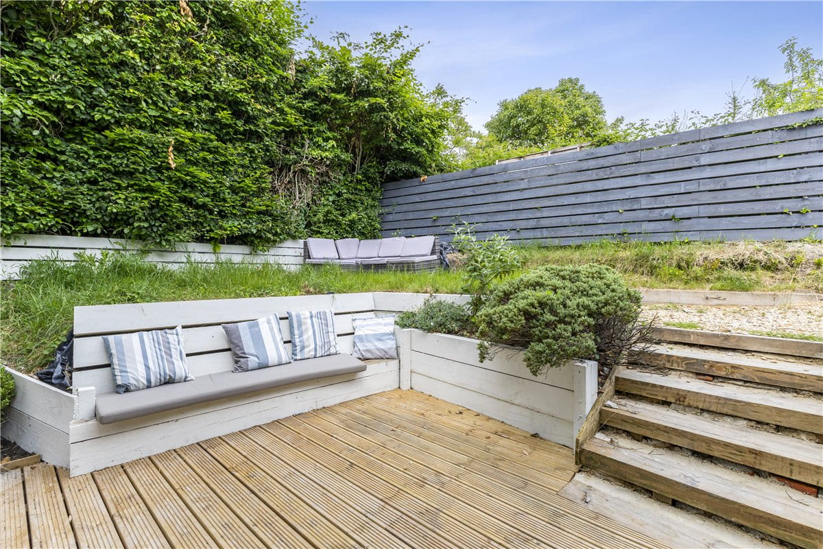 4 bedroom house, High Street, Burbage SN8 - Available