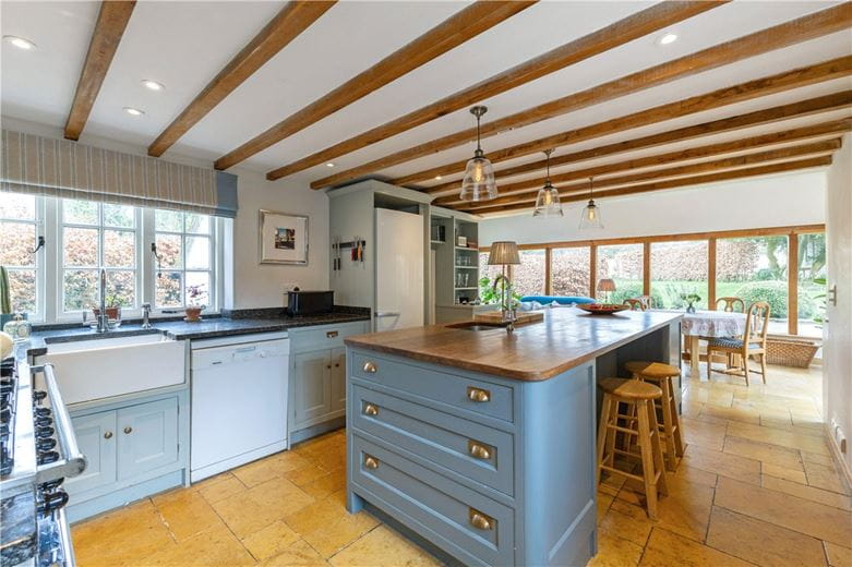 4 bedroom house, Easton Royal, Pewsey SN9 - Available