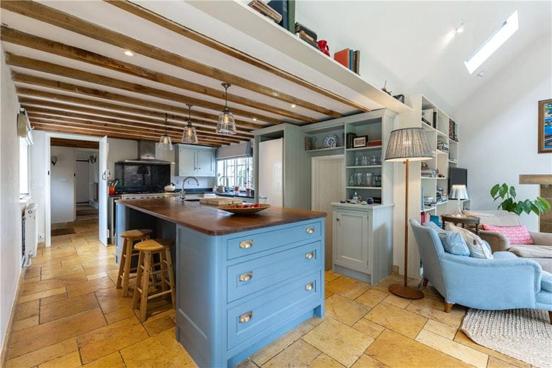 4 bedroom house, Easton Royal, Pewsey SN9 - Available