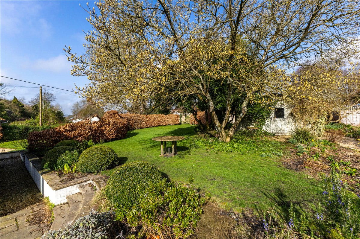 4 bedroom house, Easton Royal, Pewsey SN9 - Available