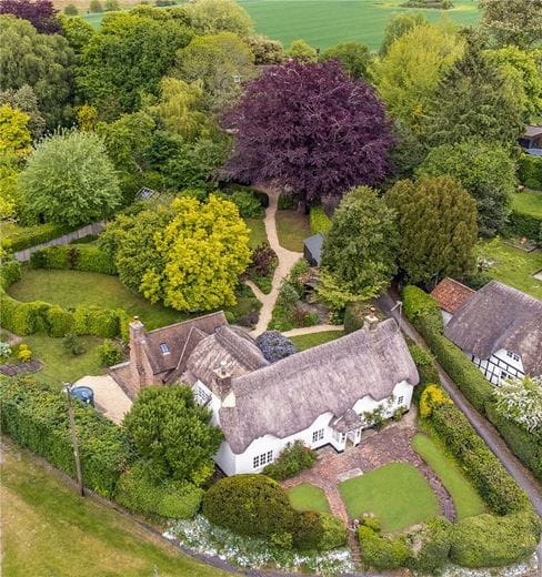4 bedroom house, Easton Royal, Pewsey SN9 - Available