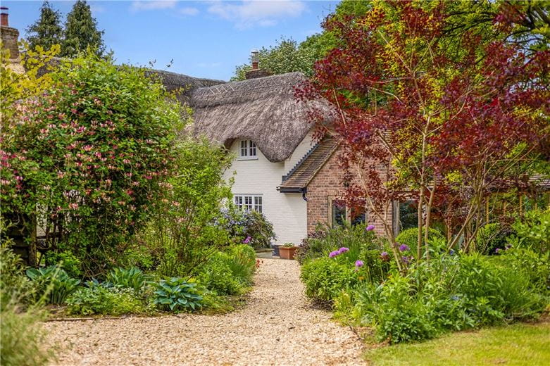 4 bedroom house, Easton Royal, Pewsey SN9 - Available