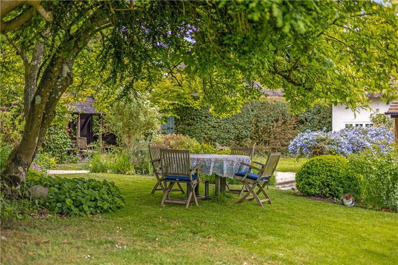 4 bedroom house, Easton Royal, Pewsey SN9 - Available