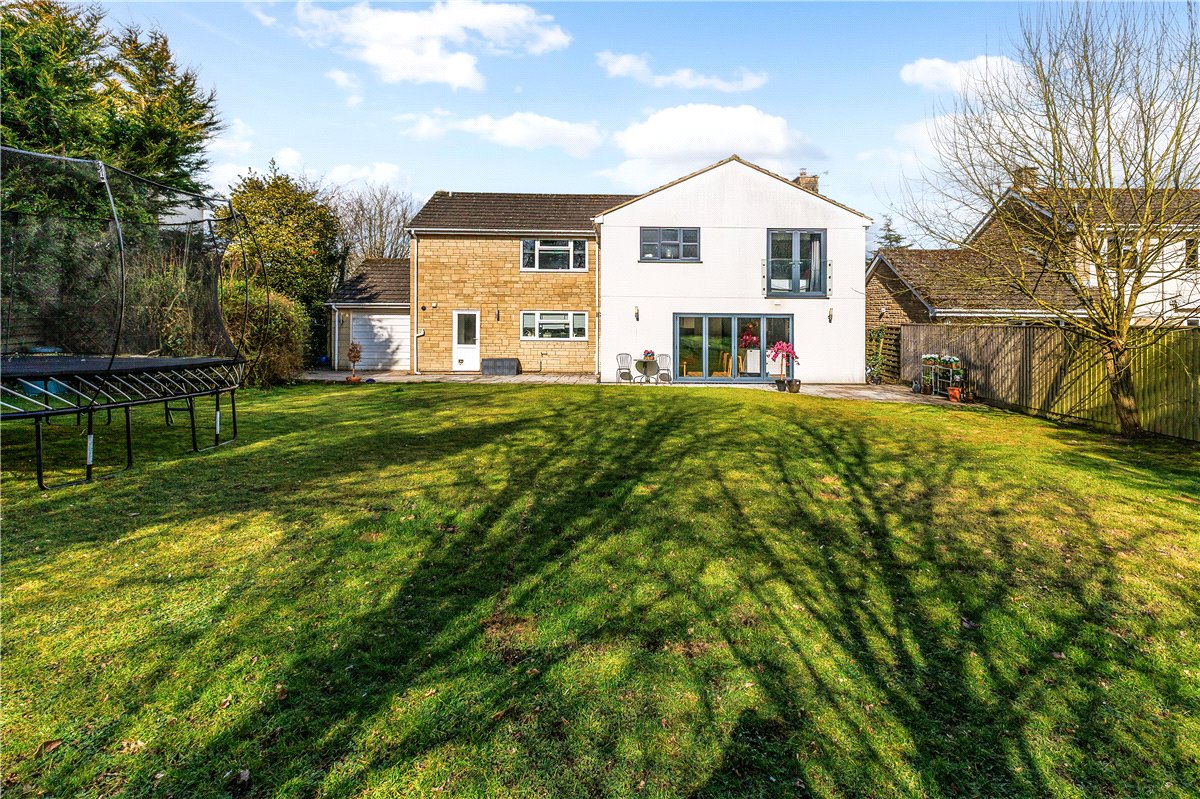 5 bedroom house, Fortunes Field, Broad Hinton SN4 - Sold STC