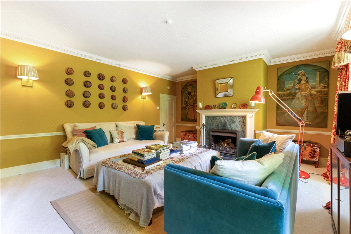 5 bedroom house, West Kennett, Marlborough SN8 - Available