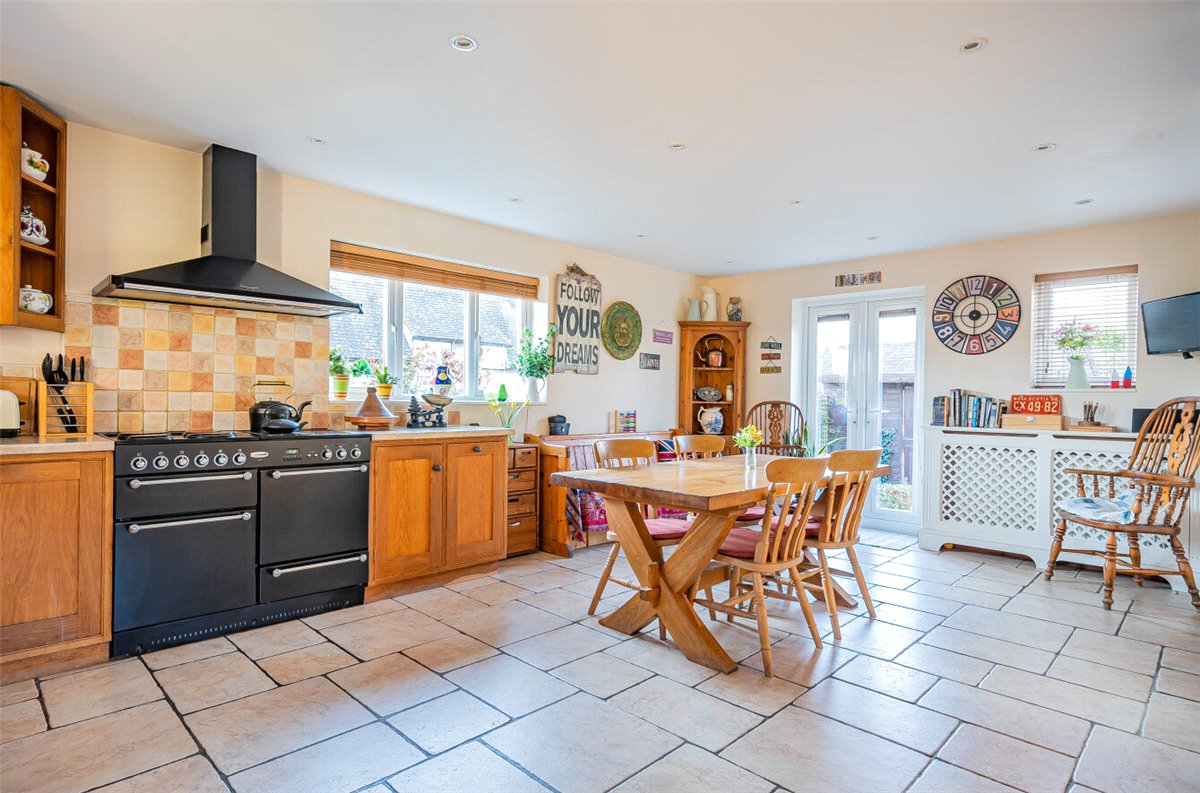 3 bedroom cottage, Trusloe Cottages, Avebury Trusloe SN8 - Available