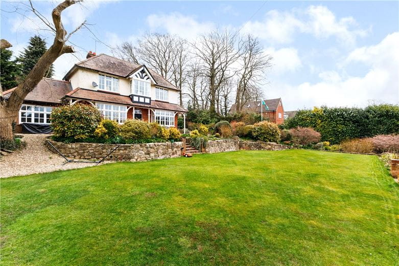 5 bedroom house, Bath Road, Marlborough SN8 - Available
