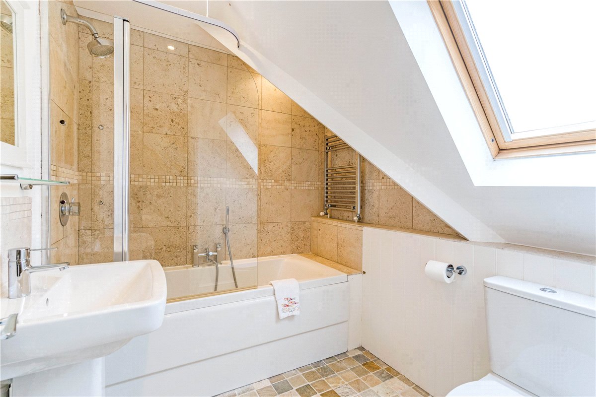 3 bedroom house, Pewsey Road, Upavon SN9 - Available