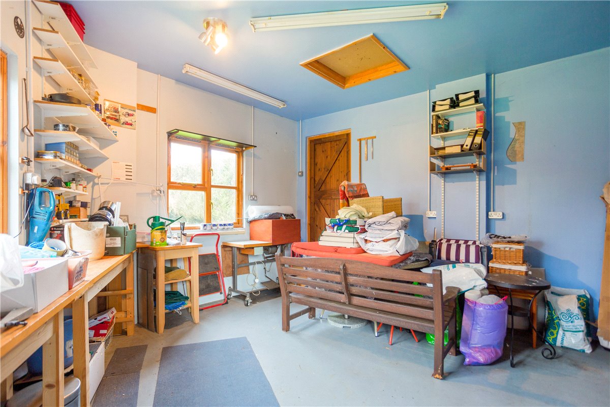 4 bedroom house, King Alfred Close, Pewsey SN9 - Sold STC