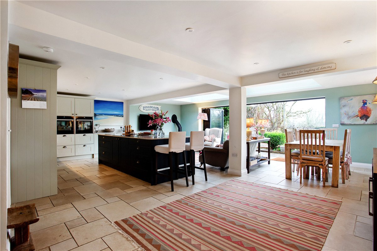 4 bedroom house, Lower Fyfield, Marlborough SN8 - Available