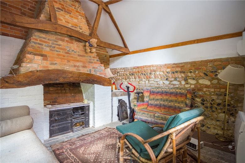 3 bedroom house, Wilton, Marlborough SN8 - Available