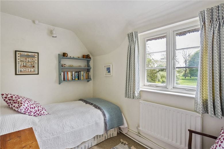 5 bedroom house, The Street, Marden SN10 - Available