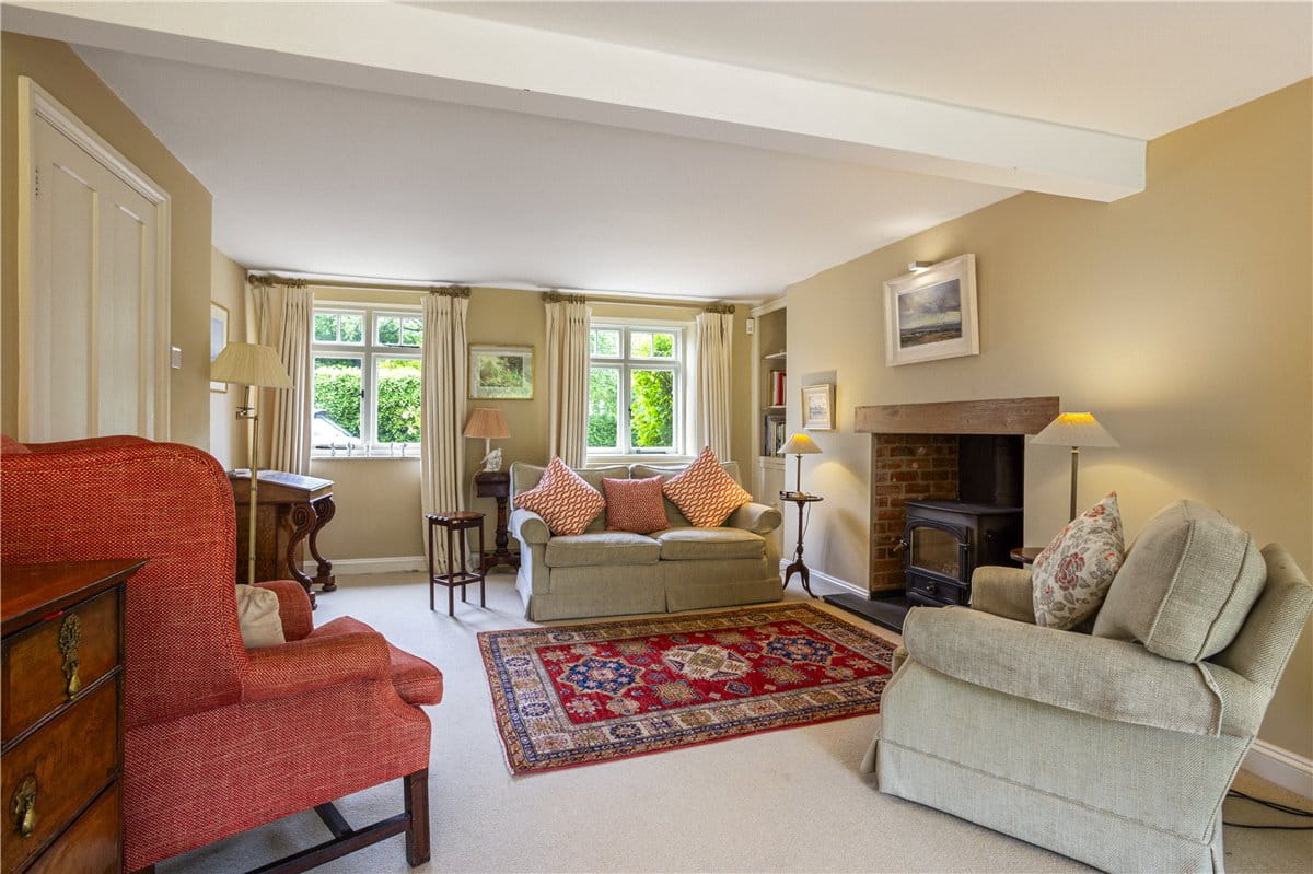 5 bedroom house, The Street, Marden SN10 - Available