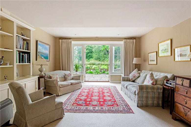 5 bedroom house, The Street, Marden SN10 - Available