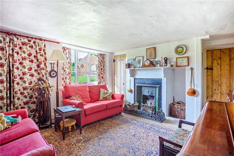 3 bedroom house, Avebury Trusloe, Marlborough SN8 - Available