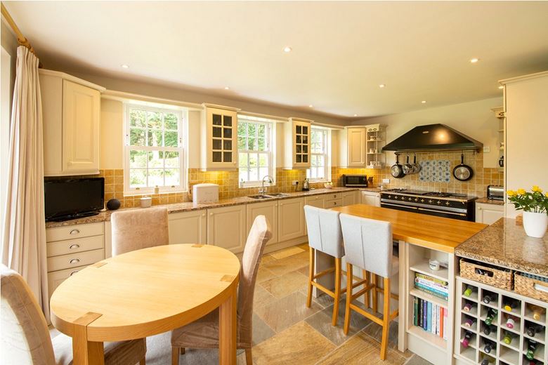 6 bedroom house, Milton Lilbourne, Pewsey SN9 - Available