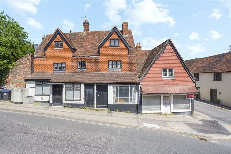 3 bedroom house, Kingsbury Street, Marlborough SN8 - Available