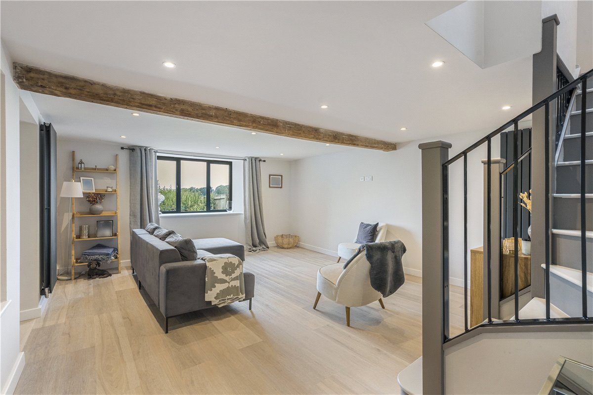 4 bedroom house, West Kennett, Marlborough SN8 - Available