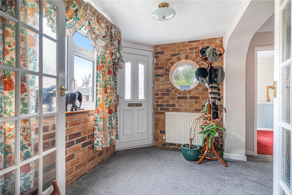 4 bedroom bungalow, High Street, Burbage SN83AR - Sold STC