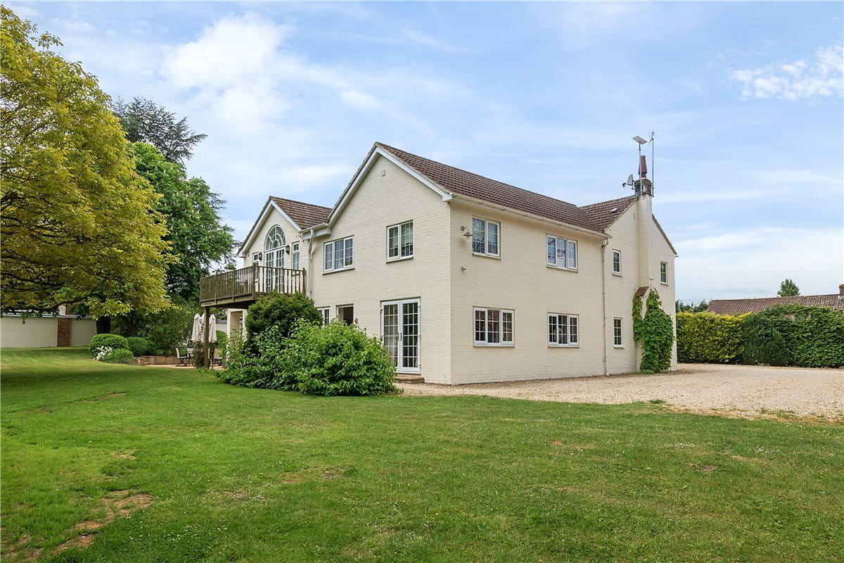 5 bedroom house, Clench Common, Marlborough SN8 - Available