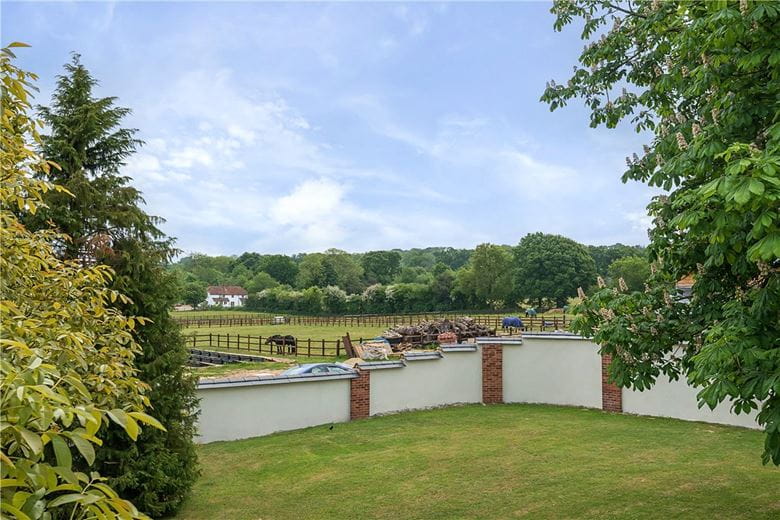 5 bedroom house, Clench Common, Marlborough SN8 - Available