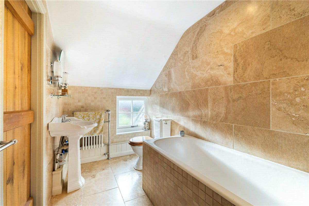4 bedroom house, Fosbury, Wiltshire SN8 - Available