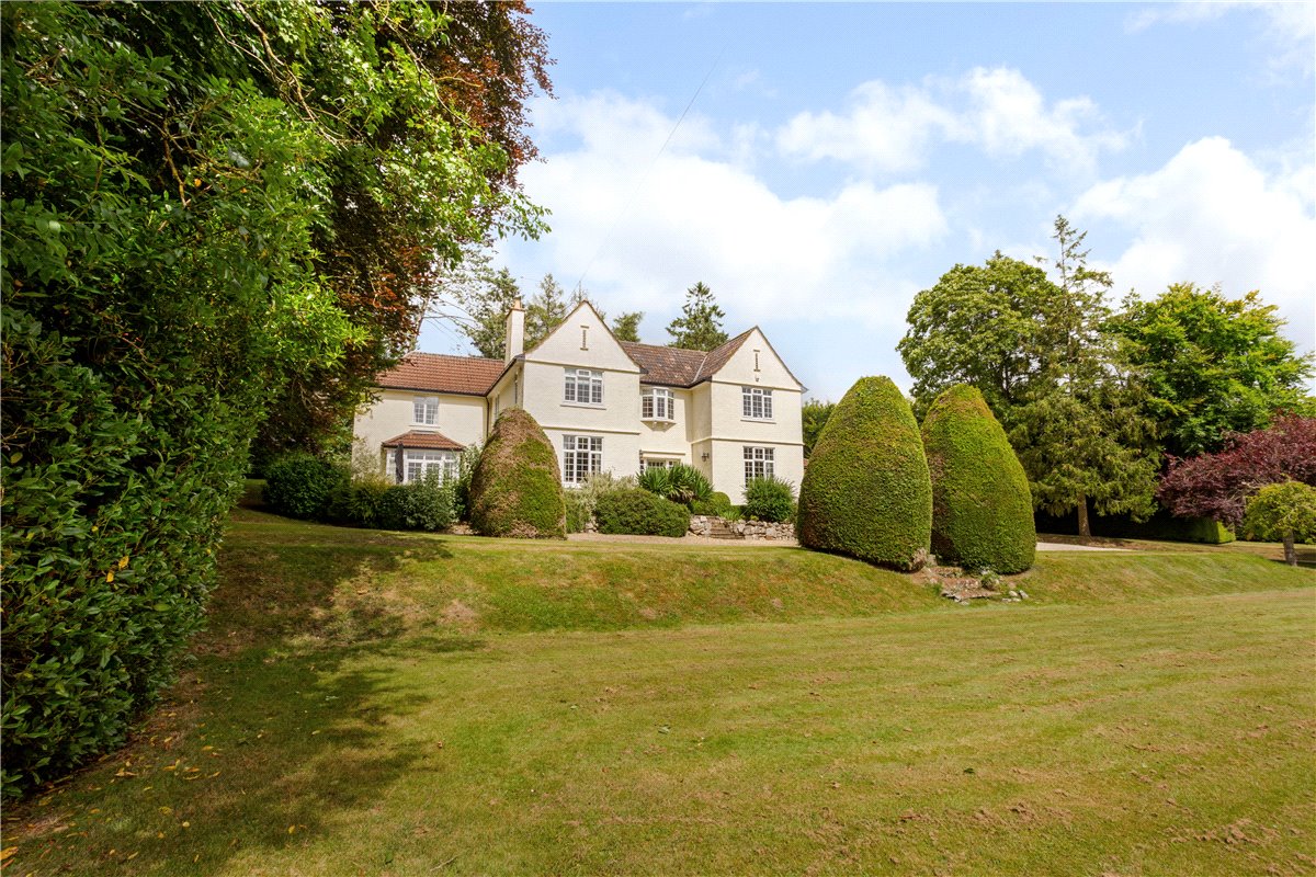6 bedroom house, Bath Road, Marlborough SN8 - Available