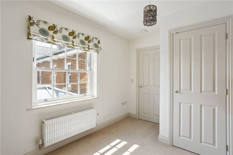 3 bedroom house, Clarendon Court, Marlborough SN8 - Available