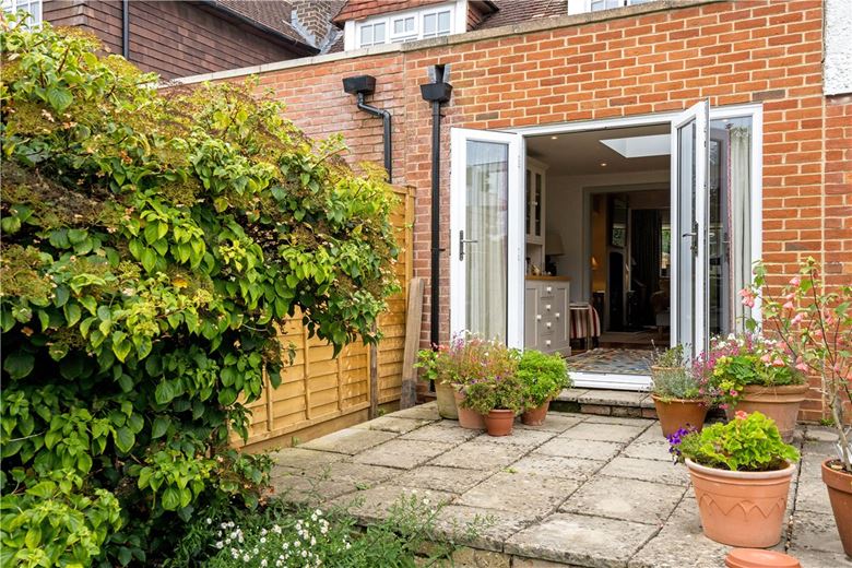 3 bedroom house, St. Johns Close, Marlborough SN8 - Sold STC