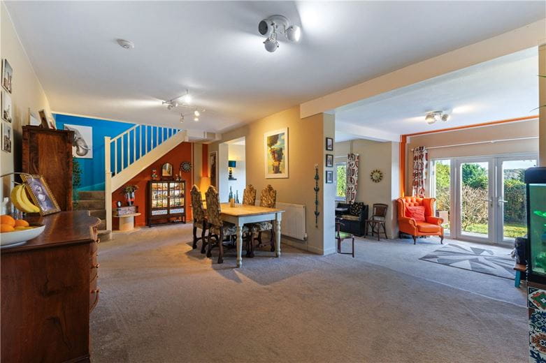 4 bedroom house, Pipers Piece, Herd Street SN8 - Available