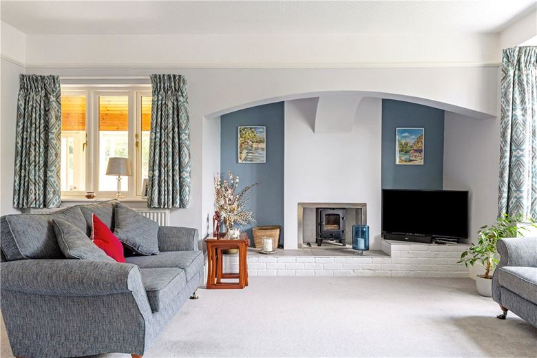 4 bedroom house, Chopping Knife Lane, Marlborough SN8 - Available