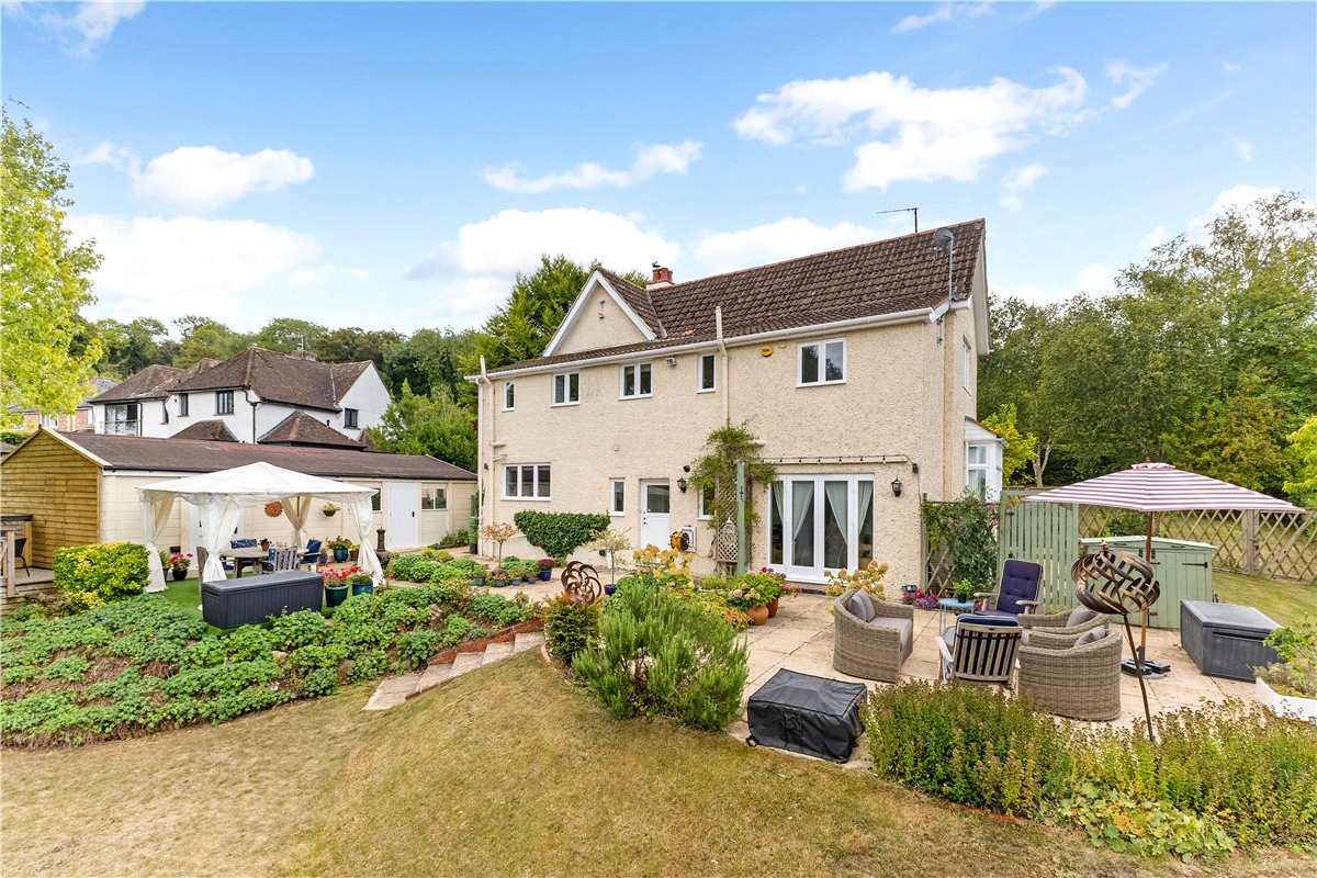 4 bedroom house, Chopping Knife Lane, Marlborough SN8 - Available