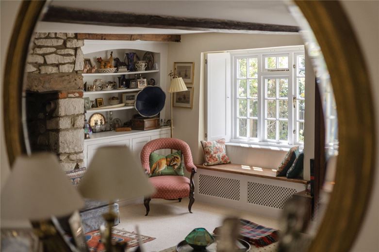 4 bedroom house, Church Walk, Bishopstone SN6 - Available