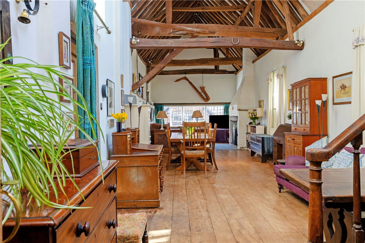 3 bedroom house, Neates Yard, Marlborough SN8 - Sold